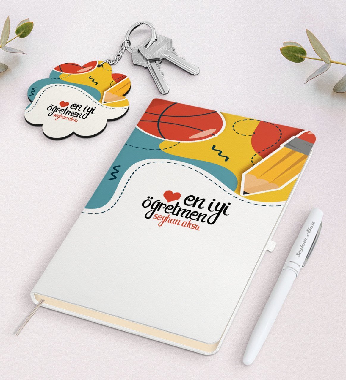 Kişiye Özel En İyi Öğretmen Beyaz Defter Kalem Ve Anahtarlık Hediye Seti-5