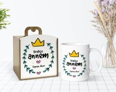 Kişiye Özel Ahşap Kutuda Anneler Günü Temalı Kraliçe Annem Tasarımlı Beyaz Kupa Bardak-1