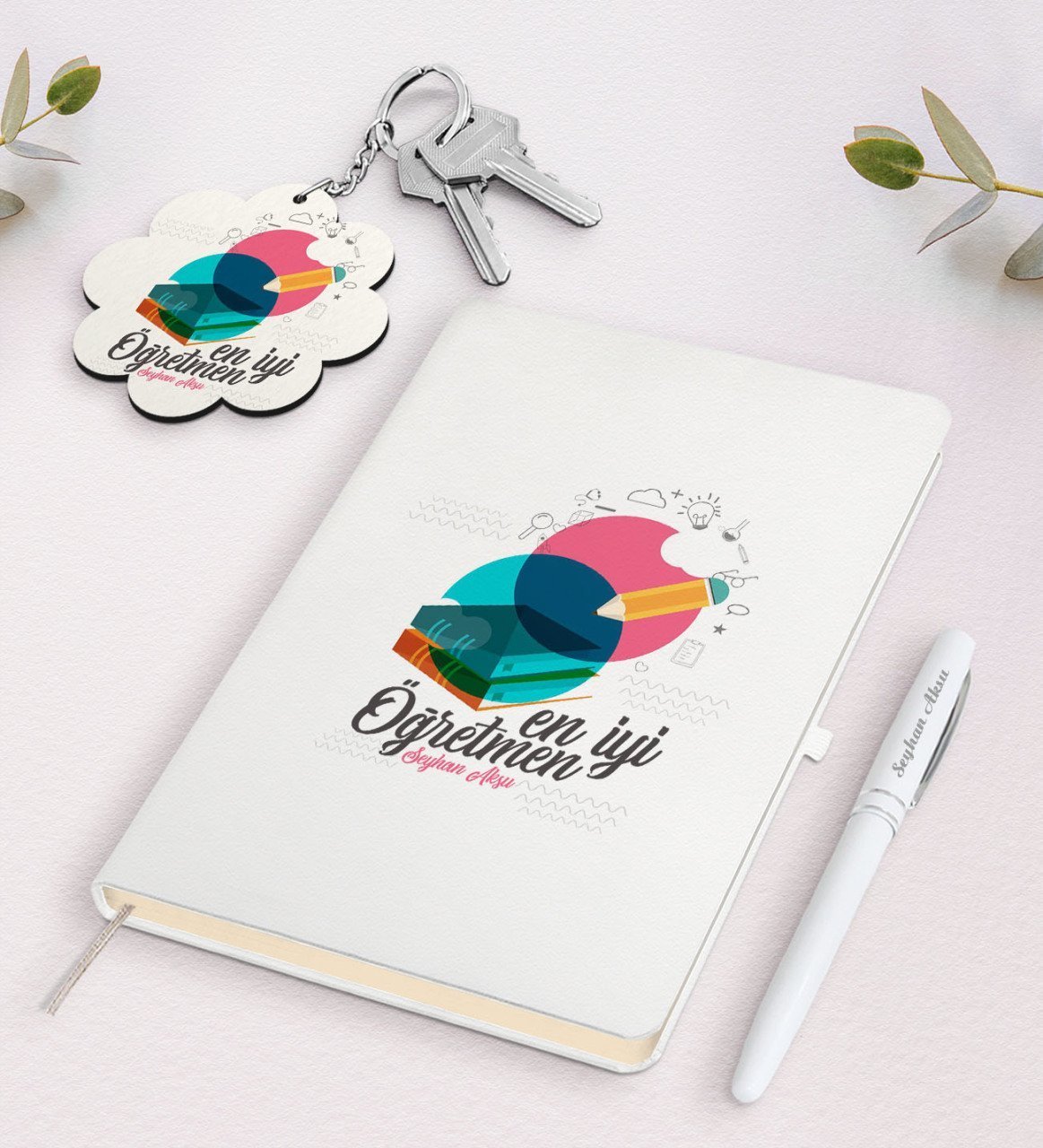 Kişiye Özel En İyi Öğretmen Beyaz Defter Kalem Ve Anahtarlık Hediye Seti-3