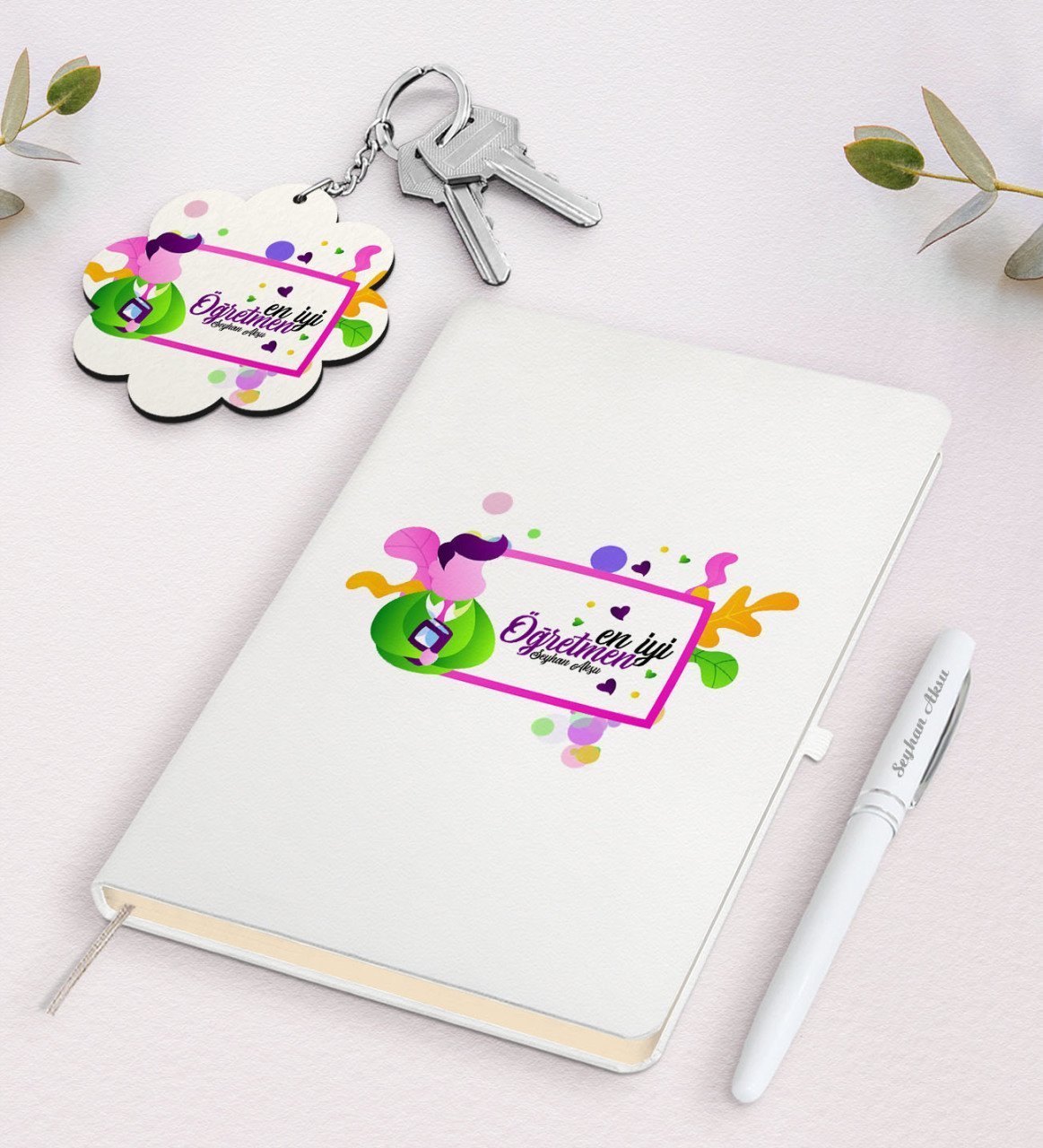 Kişiye Özel En İyi Öğretmen Beyaz Defter Kalem Ve Anahtarlık Hediye Seti-1