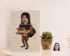 Kişiye Özel Tesettürlü Kadın Öğretmen Karikatürlü Otantik Masaüstü Ahşap Palet Çerçeve-2