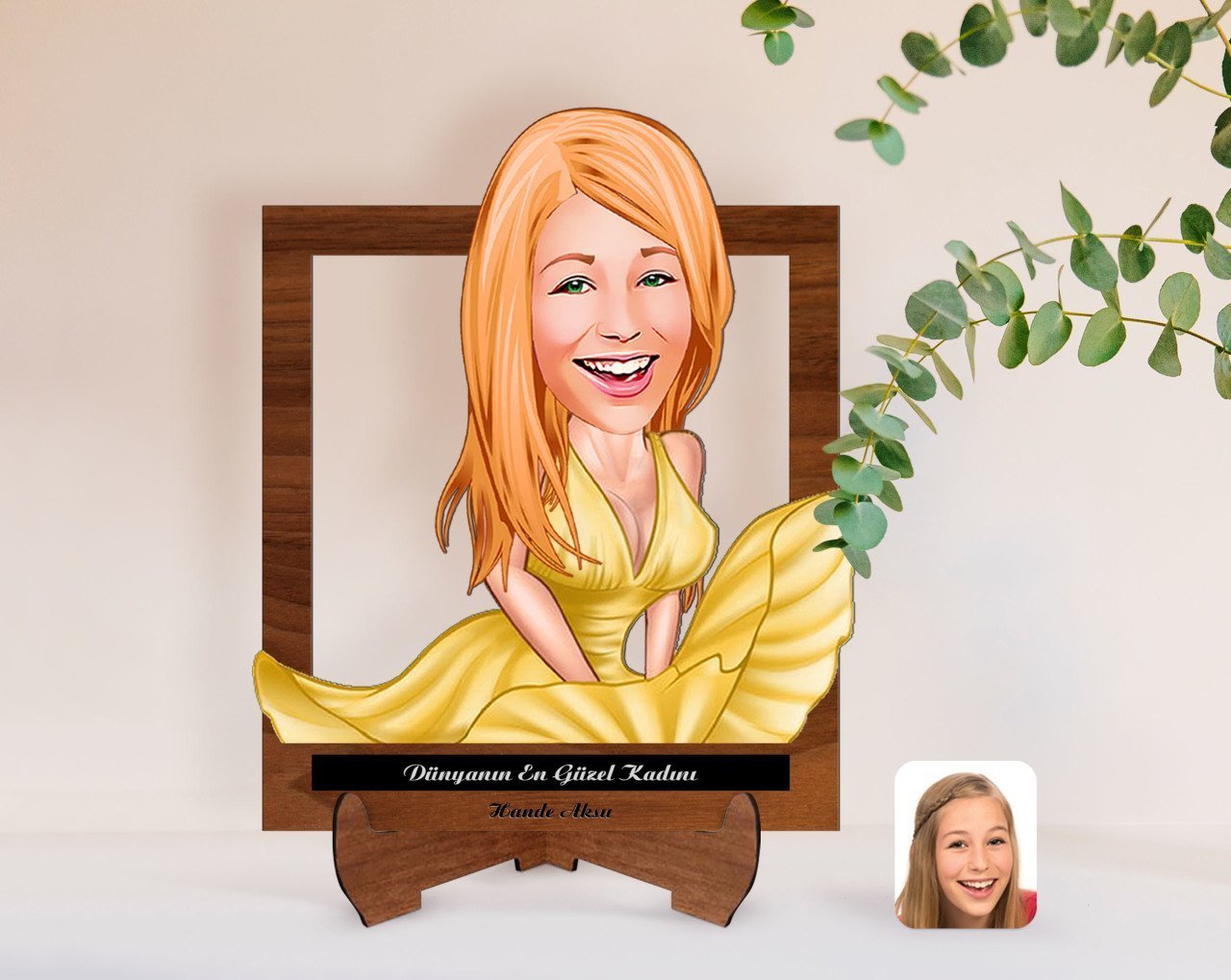 Kişiye Özel Kadınlar Günü Dünyanın En Güzel Kadını Karikatürlü Ahşap Standlı 3D Biblo-6
