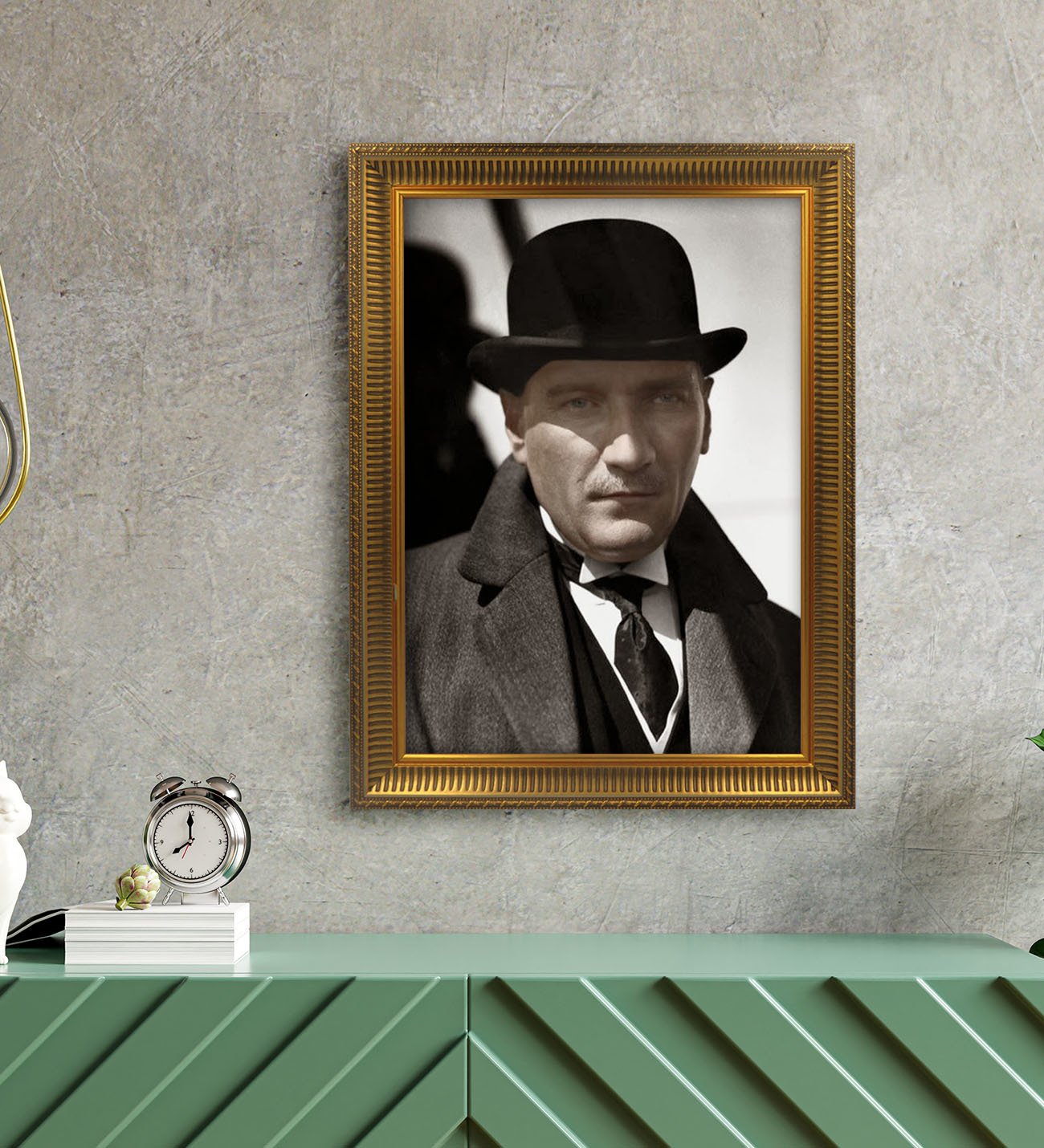 Altın Yaldız Çerçeveli A3 Atatürk Tablosu - 2