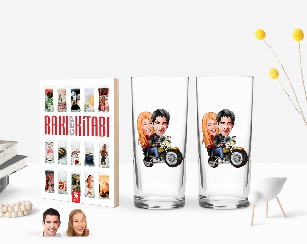 Kişiye Özel Renkli Baskılı Sevgililer Karikatürlü İkili Rakı Bardağı ve Rakı Cep Kitabı Hediye Seti-17