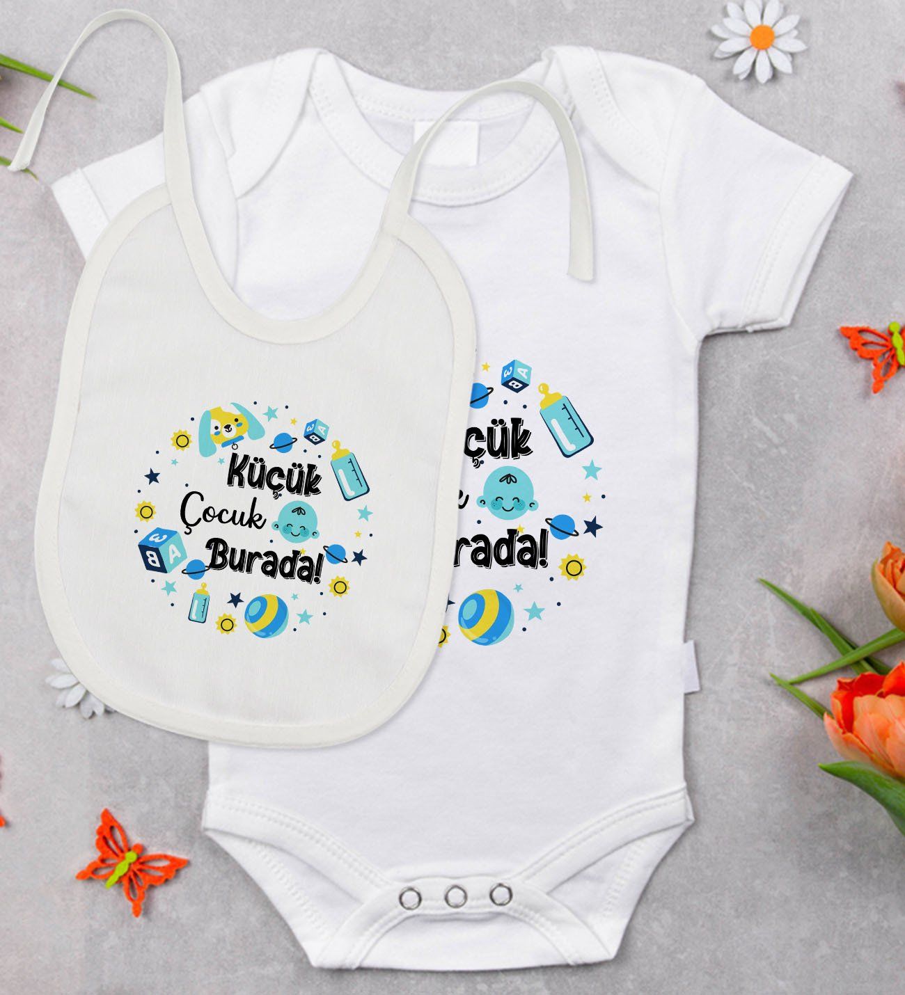 BK Kids Küçük Çocuk Burada Tasarımlı Bebek Body Zıbın ve Mama Önlüğü Hediye Seti - Model 1