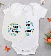 BK Kids Küçük Çocuk Burada Tasarımlı Bebek Body Zıbın ve Mama Önlüğü Hediye Seti - Model 1