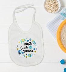 BK Kids Küçük Çocuk Burada Tasarımlı Bebek Body Zıbın ve Mama Önlüğü Hediye Seti - Model 1