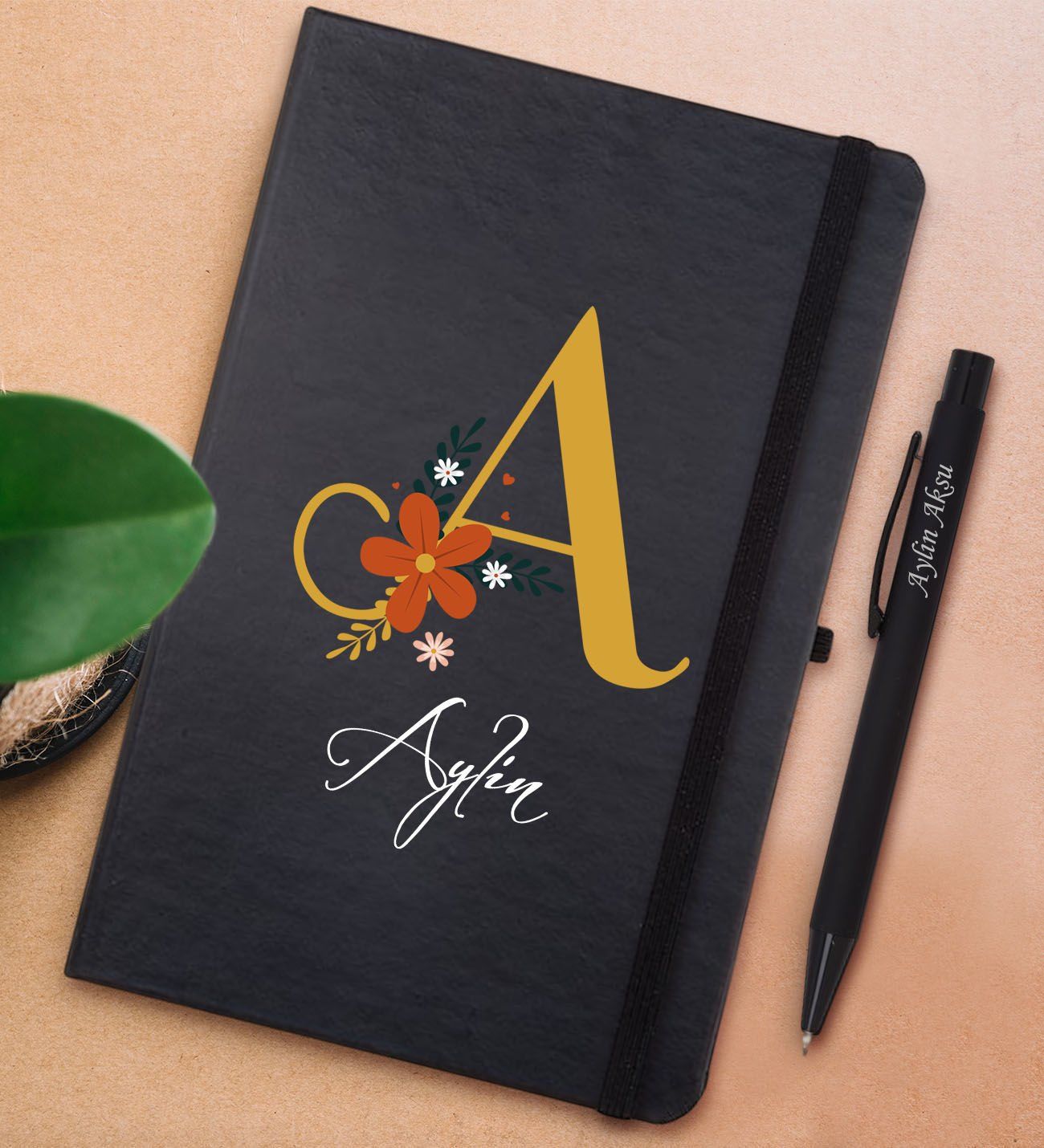 BK Gift Kişiye Özel Harf ve İsim Tasarımlı Siyah Defter ve Metal Versatil Kalem(0,7 Kurşun) Hediye Seti-1