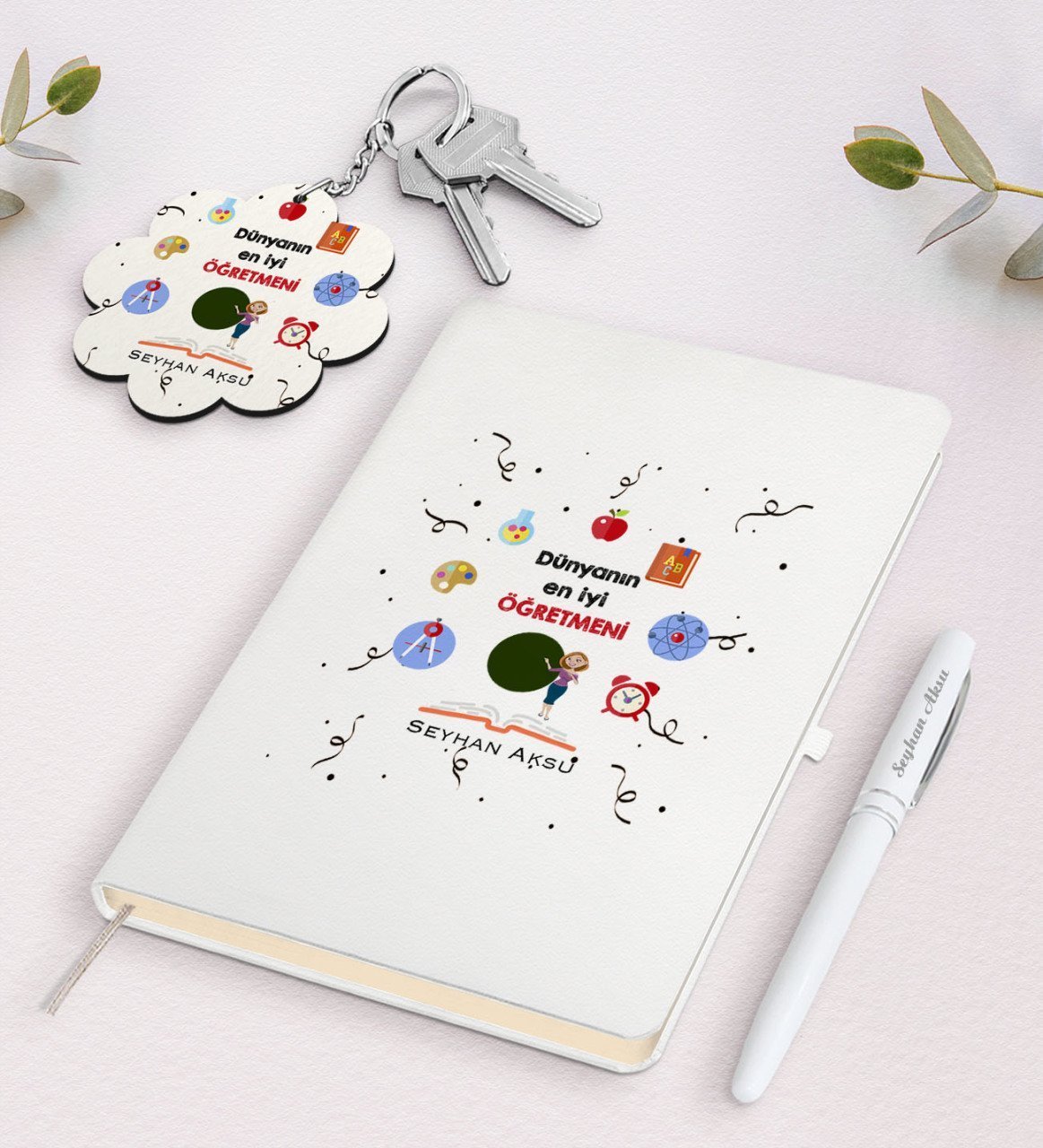 Kişiye Özel Dünyanın En İyi Öğretmeni Beyaz Defter Kalem Ve Anahtarlık Hediye Seti-24