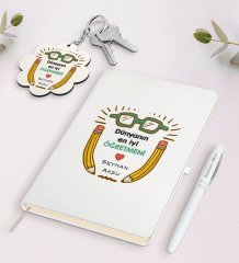 Kişiye Özel Dünyanın En İyi Öğretmeni Beyaz Defter Kalem Ve Anahtarlık Hediye Seti-22