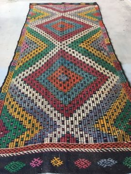 Uşak Kilim