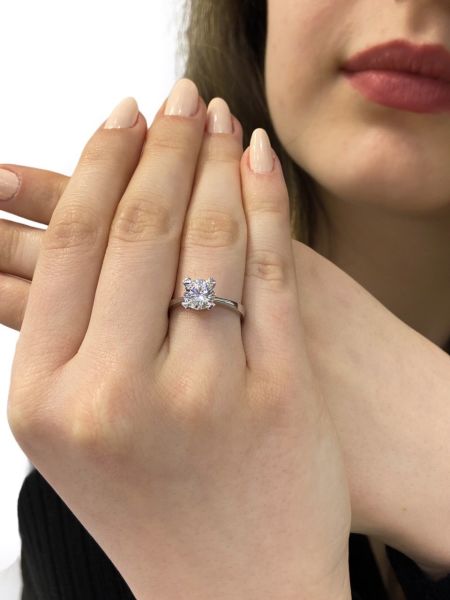 Swarovski Sertifikalı Tektaş 925 Gümüş Yüzük