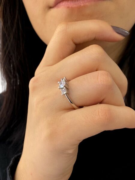 Sertifikalı Swarovski Tria 3 Üç Taş 925 Gümüş Yüzük