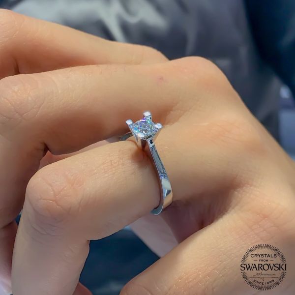 Orijinal Swarovski 5 mm Tektaş Gümüş Yüzük