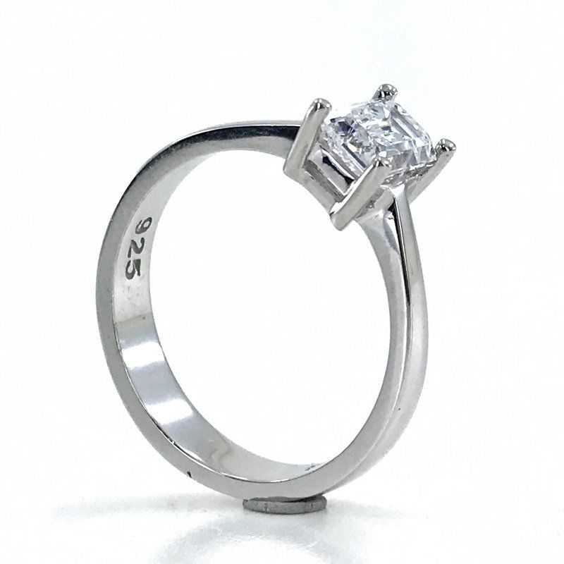 Baget Swarovski 2.00 Carat Taşlı Tektaş Gümüş Yüzük