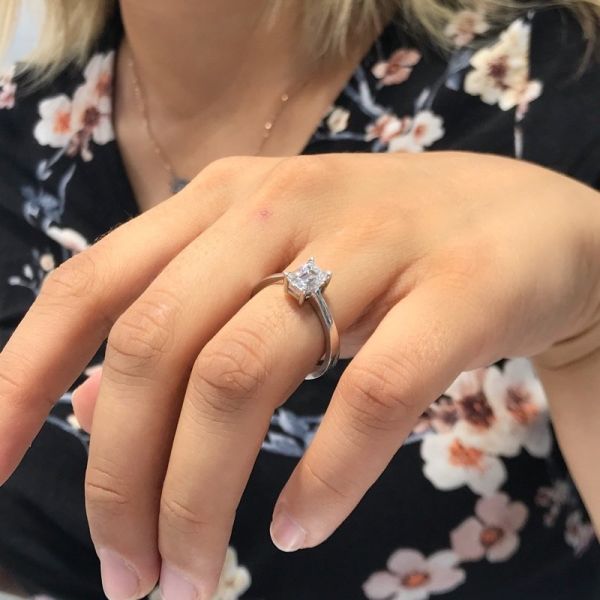 Baget Swarovski 2.00 Carat Taşlı Tektaş Gümüş Yüzük