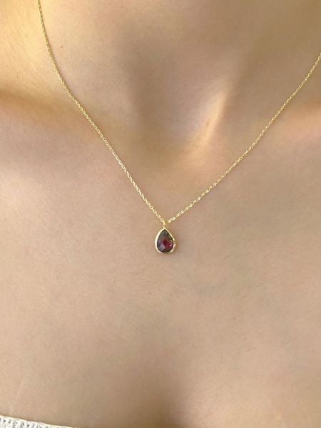 Minik Damla Garnet Lal Taşlı Günlük Çok Şık Altın Altın Kolye
