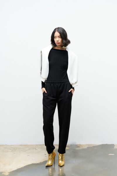Siyah Kadın Yüksek Ayarlanabilir Bel Comfort Fit Pamuklu Jogger Pantolon