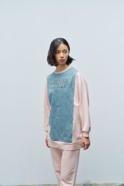 Pembe Kadın Denim Üzeri Nakış İşlemeli Bisiklet Yaka Sweatshirt  Dar Paça Pantolon Pamuklu Örme Alt Üst Takım