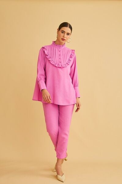 Jade Süs Dikişli ve Düğmeli Fırfır Yaka Keten Pembe Tunik Pantolon Takım
