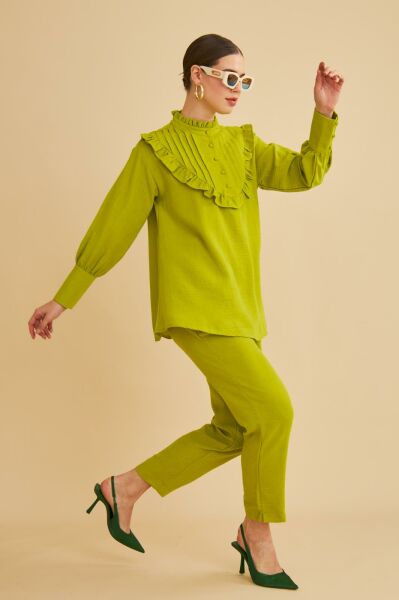 Jade Süs Dikişli ve Düğmeli Fırfır Yaka Keten Olive Tunik Pantolon Takım