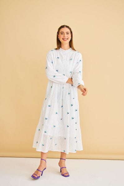 Guıpure Nakışlı ve Düğmeli Brode Oversize Yeşil Elbise