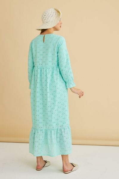 Hesna Taş İşlemeli Eteği Fırfırlı Oversize Mint Brode Elbise