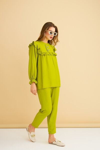 Porty Taş İşlemeli ve Fırfır Detaylı Olive Tunik Pantolon Takım