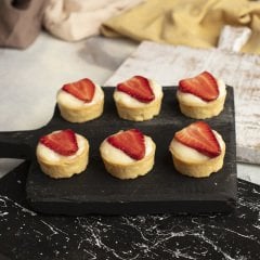 Çilekli Tartolet