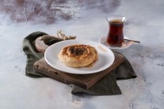 Patlıcanlı Gül Böreği