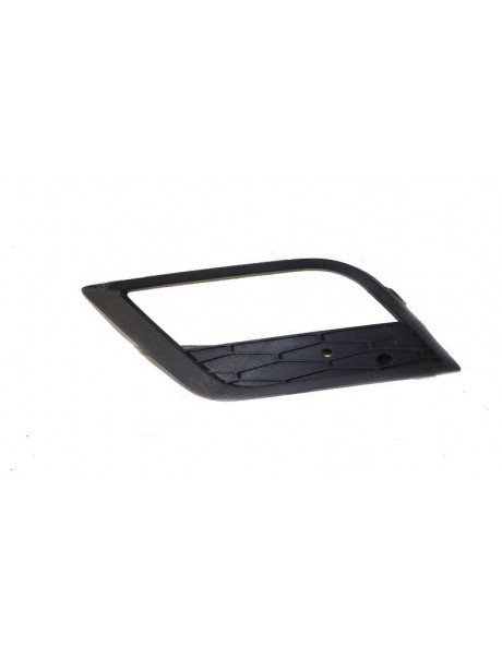 Tampon Izgarası Sağ Sisli 5F0853666A Seat Leon 2013-2016