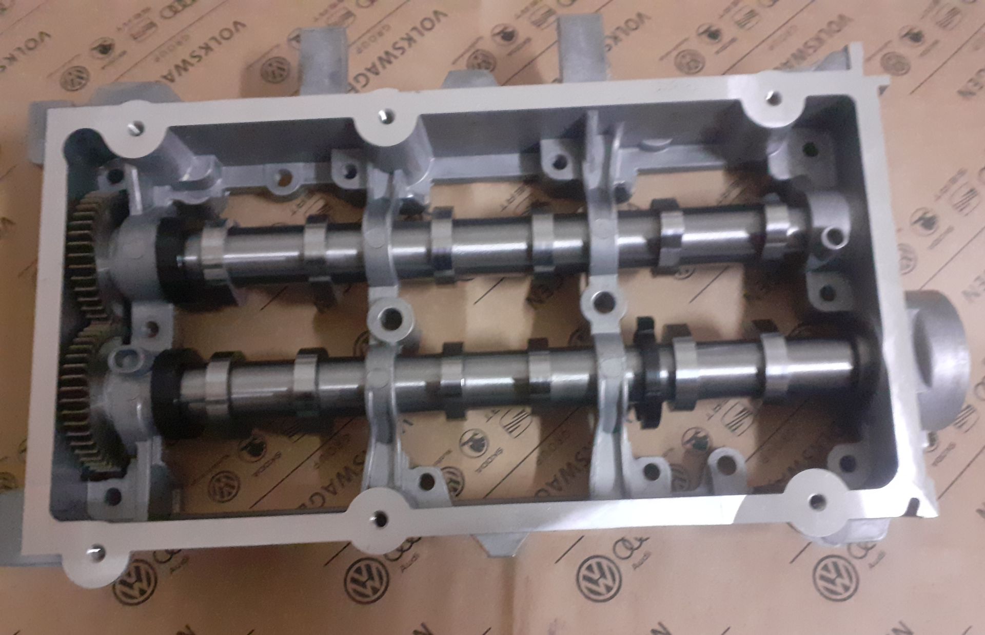 EKSANTRİK MİL TAKIMI 1.4 TDİ CUSA CUSB CUTA 04B103044A