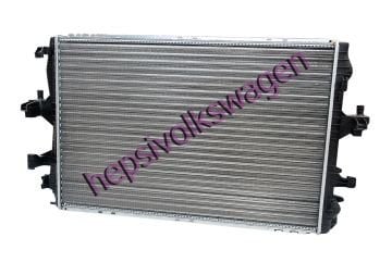 Su Radyatörü 7H0121253K 7H0121253F Volkswagen Transporter T5
