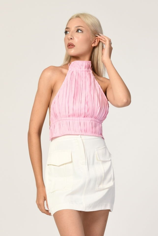 QUZU Halter Yaka Sırtı Bağlamalı Pileli Crop Bluz  - Pembe
