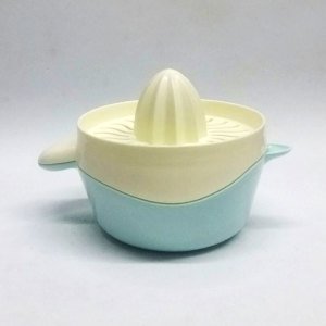 Limon Sıkma Aparatı - Plastik Hazneli Limon Sıkacağı - Narenciye Sıkacağı