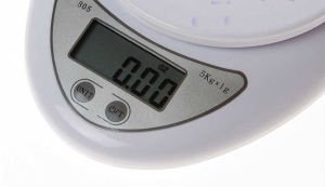 CVS DN-3700 Mutfak Tartısı Ahşap Zemin Motifli Şık Tasarım 5kg Kapasiteli Mutfak Terazisi