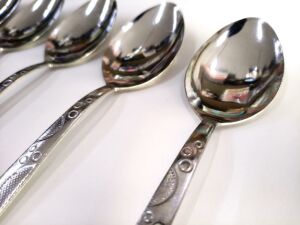 Paslanmaz Çelik Tatlı Kaşığı Set Boncuk md 15cm 6 adet Orta Kalite Kaşık Günlük Kullanıma Sofra Seti