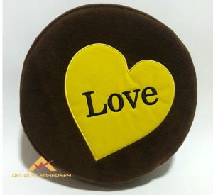 SİYAH LOVE DESENLİ SARI DEKORATİF EMOJİ YASTIK