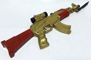 50cm Uzunlukta Boncuklu Lazerli Işıklı Oyuncak Altın Rengi AK-47 Sağlığa Zararsız Maddeden Üretim
