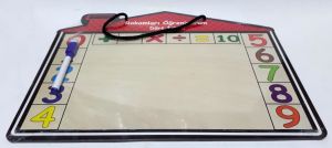 Ahşap Ev Model İki Yüzlü 38x29cm Ebatında Özel Kalemli Yazı Tahtası Rakamları Öğreniyorum 4 İşlemle