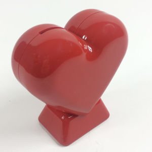 Kırmızı Kalp Figürlü 11x11x5 Cm Boyutlarında Plastik Dekoratif Kumbara