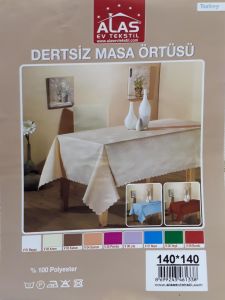 Dertsiz Masa Örtüsü Kaliteli Kumaştan Üretilmiş 140x140cm Ebatta Pratik Masa Örtüsü