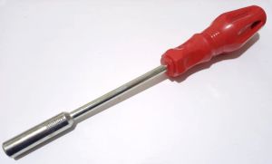 Ergonomik Sap 11mm Lokma Tornavida Sertleşmiş Uç Chrome Vanadium ısıl işlem Görmüş özel çelik üretim