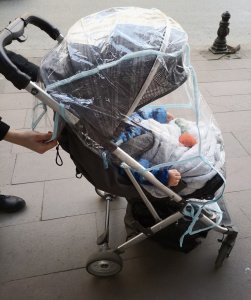 Bebek Arabası Yağmurluğu Tüm Bebek Arabalarına Uyan Pratik Yağmur Rüzgar Korumalı Su Geçirmez Şeffaf Pencereli