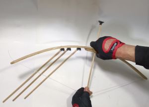 Orijinal Eğitici 75cm Ahşap Ok Yay Takımı +10 Vantuzlu Ok 30 mt Menzil Hassas Nişan Alma Güçlü Gergiye Mukavemetli