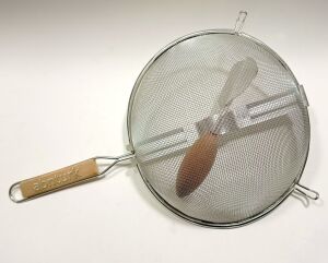26cm Büyük Püre Makinesi 304 Kalite Çelik Süzgeçli Döner Sebze Ezici Evde Pratik Meyve Suyu Üretimi