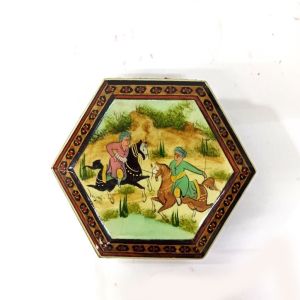 Ahşap Altın Varaklı Kakma Sedef İşlemeli İnce El İşçilikli 10x10x5 cm Sekizgen Menteşeli Kutu