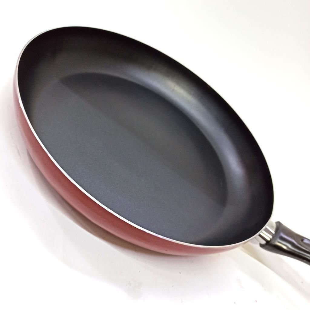 Teflon 30 cm Çapında Piyasa Malı 1.5 mm İnce Aliminyum Kızartma Tavası