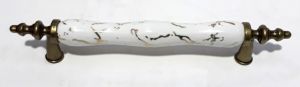 Delikler Arası 13cm Boyu 18cm Metal ve Porselen Üstüne Desenli   3 Renk Çekmece Kulpu