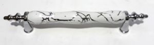 Delikler Arası 13cm Boyu 18cm Metal ve Porselen Üstüne Desenli   3 Renk Çekmece Kulpu